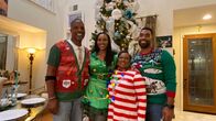 Die Fußchirurgen – Dr. Ebonie posing with Family in front of Tree (Wide)