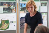 Treibjagd im Dorf – Franziska Weisz (Irene Wolf).