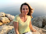 alpha-expedition: Wunderschön! – Moderatorin Andrea Grießmann am Cape Grecko.