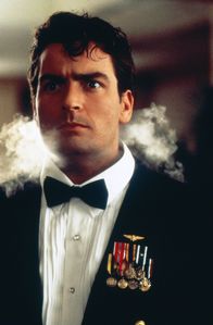 Hot Shots! Der 2. Versuch – Im Golfkrieg versucht Topper Harley (Charlie Sheen), US-Soldaten aus Saddam Husseins Gefangenschaft zu befreien ...