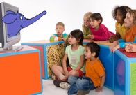 Die Sendung mit dem Elefanten – Fröhlich trompetend leitet der kleine, blaue Elefant seine Sendung. Im Unterhaltungsmagazin zum Staunen, Entdecken, Lachen und Mitmachen dreht sich alles um die Welt der Vorschulkinder.
