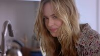 Chloe rettet die Welt – Chloe (Dakota Johnson)