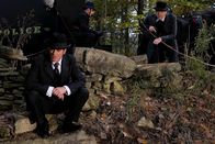 Murdoch Mysteries – Zuerst von links: William Murdoch (Yannick Bisson)