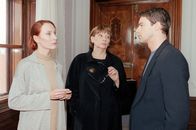 Kommissar Rex – (v.li.) Andrea Sawatzki (Selma Melle-Schneiders), Vera Borek (Marie Puchner), Gedeon Burkhard (Alexander Brandtner).
