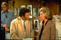 Columbo – (v.l,n.r.) Jerry Parks (Mel Ferrer); Columbo (Peter Falk);Nora Chandler (Anne Baxter)