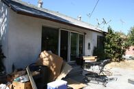 Die Super-Makler - Top oder Flop? – So unvorstellbar es auch erscheint, schon bald wird man hier wieder im Garten sitzen können ...