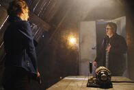 Castle – Begeben sich auf Geisterjagd: Castle (Nathan Fillion, r.) und Beckett (Stana Katic, l.)