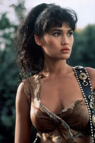 Wayne's World – Will unbedingt als Rocksängerin Karriere machen: Cassandra (Tia Carrere) ...