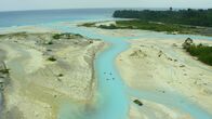 Entdecker der Welt – Der Beriman Fluss mündet schlussendlich nach 40km in den Ozean.