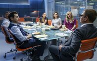 Bull – (v.l.n.r.) Chunk Palmer (Christopher Jackson); Benny Colón (Freddy Rodriguez); Danny James (Jaime Lee Kirchner); Taylor Rentzel (MacKenzie Meehan); Marissa Morgan (Geneva Carr); Dr. Jason Bull (Michael Weatherly)