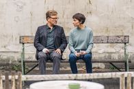 Im Schatten der Angst – Justus von Dohnányi (Carsten Spanger), Julia Koschitz (Karla Eckhardt).
