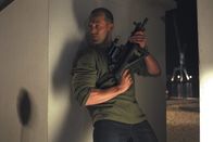 The Transporter – Mit seiner menschlichen Fracht an Bord handelt sich Frank (Jason Statham) kräftig Ärger ein. Sowohl mit der Polizei, als auch mit einem Menschenhändlerring ...