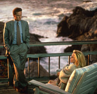 Basic Instinct – Detective Nick Curran (Michael Douglas, l.) Catherine Tramell (Sharon Stone, r.)