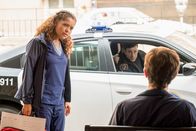 The Good Doctor – Antonia Thomas (Dr. Claire Brown), Freddie Highmore (Dr. Shaun Murphy).