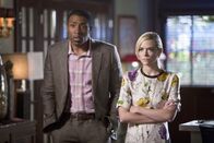 Hart of Dixie – Nachdem Lavon (Cress Williams, l.) und Lemon (Jaime King, r.) unfreiwillig Zeugen eines Gesprächs von Zoe und Wade werden, machen sie sich plötzlich Gedanken über ihre Zukunftspläne ...