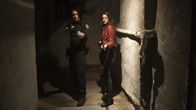 Resident Evil: Welcome to Raccoon City – l-r: Leon S. Kennedy (Avan Jogia), Claire Redfield (Kaya Scodelario)