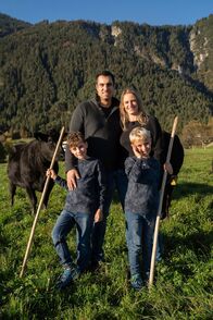 Silvia kocht – Silvia Schneider & Familie Wolf (Pfunerhof Tierol).
