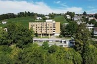 Reporter – Im «Sonnenhof» in Küsnacht, Zürich, leben rund 130 ukrainische Flüchtlinge.