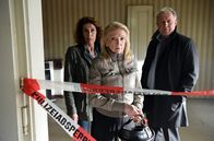 Tatort – Da kann nur eine helfen: Eisner (Harald Krassnitzer) und Fellner (Adele Neuhauser, li.) holen die legendäre Profilerin Dr. Henriette Cerwenka (Erika Mottl) aus dem Ruhestand.