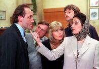 MA 2412 – (v.li.) Karl Markovics, Roland Düringer, Monica Weinzettl, Alfred Dorfer, Mercedes Echerer.