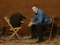Last Man Standing – (2. Staffel) - Mike Baxter (Tim Allen) ist ein ganzer Kerl. Zu Hause hat er es allerdings mit vier Frauen zu tun. Da ist Chaos vorprogrammiert.