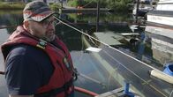 mareTV – René Haar ist "Pannenhelfer zur See" – wer auf der Förde mit seiner Yacht liegenbleibt, ruft René. Sogar gesunkene Boote versucht René wieder flottzukriegen.