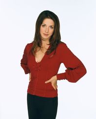Two and a Half Men – (2. Staffel) - Durch ihren gemeinsamen Sohn hat Judith (Marin Hinkle) nach wie vor Kontakt zu ihrem Ex Alan.