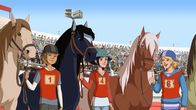 Lenas Ranch – Beim Turnier am Start: (v.l.) ein Reiter, Lena und Nico.