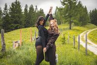 Forsthaus Rampensau – Hanna und Zoe