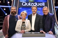 Quizduell – v.l.) - sowie dem Teamkapitän Team "Deutschland", Dr. Tim Staufenberger (l.), Meeresbiologe aus Kiel.