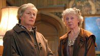 Miss Marple – Pam Ferris (Elspeth McGillicuddy,l) und Miss Marple (Geraldine McEwan,r)