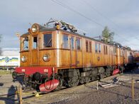 Eisenbahn-Romantik – Holzgetäfelte Elektro-Lokomotive.