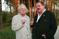 Die Rosenheim-Cops – L-R: Harry Norden (Dieter Thomas Heck) and Korbinian Hofer (Joseph Hannesschläger)