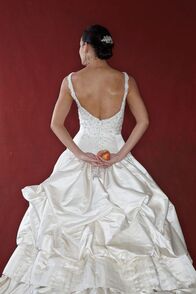 Mein perfektes Hochzeitskleid! - Atlanta – Bräute am Rande des Nervenzusammenbruchs, Brautmütter kurz vor der Krise, Hochzeitsausstatter im Ausnahmezustand - "Mein perfektes Hochzeitskleid! - Atlanta" zeigt, wie angehende Ehefrauen im Pfirsich-Staat Georgia ihr Umfeld bei der Wahl des Brautkleides in den Wahnsinn treiben.
