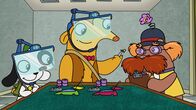 Doki – Coco testet mit Otto und Doki das defekte Spielzeugauto.