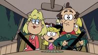 Willkommen bei den Louds – L-R: Rita, Lola, Lynn Loud Sr.