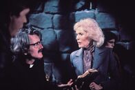 The Fog - Nebel des Grauens – Pater Malone (Hal Holbrook, l.); Kathy Williams (Janet Leigh, r.)