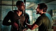 Ambulance – Will Sharp (Yahya Abdul-Mateen II, l.); Danny Sharp (Jake Gyllenhaal, r.)