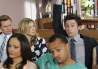 Scrubs - Die Anfänger – Wird J.D. (Zach Braff, r.) das Amt des Taufpaten annehmen?; Wird J.D. (Zach Braff, r.) das Amt des Taufpaten annehmen?