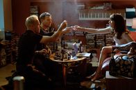 T2 Trainspotting – Simon (Jonny Lee Miller), Renton (Ewan McGregor) and Veronika (Anjela Nedyalkova) drinking in Simon's flat in TriStar Pictures T2 TRAINSPOTTING
