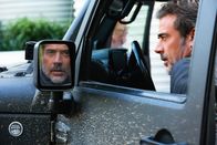 Extant – Der Detective JD Richter (Jeffrey Dean Morgan) wird zu einem seltsamen Mordschauplatz gerufen, ohne die möglichen Hintergründe zu kennen ...