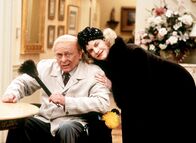 Die Nanny – Ein Blick in die Zukunft: Butler Niles (Daniel Davis) und CC. (Lauren Lane) als Greise.