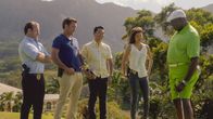 Hawaii Five-0 – Lou Grover (Chi McBride, r.) braucht die Hilfe von Danny (Scott Caan, l.), Steve (Alex O'Loughlin, 2.v.l.), Chin (Daniel Dae Kim, M.) und Kono (Grace Park, 2.v.r.), als seine Tochter entführt wird ...