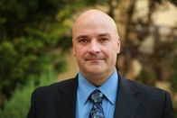 Internet der Lügen – A portrait of Detective Laliberte.