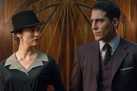 Velvet – Rosa María (Eva Ugarte, l.); Alberto Márquez (Miguel Ángel Silvestre, r.)