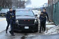 FBI: Special Crime Unit – (v.l.n.r.) Special Agent Omar Adom 'OA' Zidan (Zeeko Zaki ); Special Agent Tiffany Wallace (Katherine Renee Turner); Special Agent Maggie Bell (Missy Peregrym); Special Agent Stuart Scola (John Boyd)