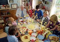 Im Dutzend billiger – Tom (Steve Martin, m.)