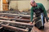 Handwerkskunst! – In der 10. Generation gerbt Thomas Martin in Tuttlingen im Donautal Leder mit Baumrinde und Wasser.