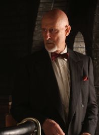 American Horror Story – Jahr 1964: Ist das Ende seiner skrupellosen Machenschaften gekommen? Dr. Arthur Arden (James Cromwell)