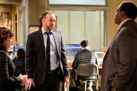 Blue Bloods - Crime Scene New York – (v.li.): Marisa Ramirez (Maria Baez), Donnie Wahlberg (Danny Reagan), Eric B. (Lt. Mike Gee).